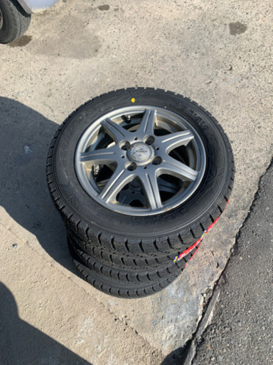 スタッドレスタイヤ新品中古アルミセット155/65R13