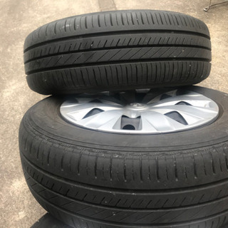 195/65R15です。  17年製　トヨタ　ヴォクシー　純正　タイヤ4本　15インチの画像