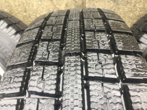スタッドレス】12X4JJ 145/80R12 TOYO GARIT バリ山（軽トラで２シーズン使用） 手渡し可