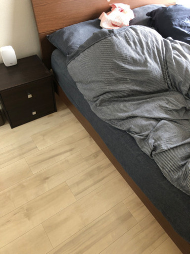 ベッド