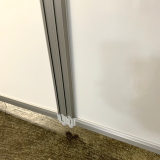 アルミ枠パーテーション 自立式 幅1800×高さ1125×板厚25mm オフィス家具 事務所 会議室 会社 衝立 間仕切  Hの画像