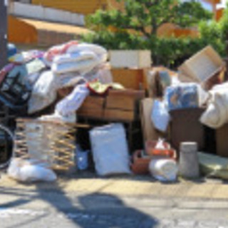 ②ゴミ屋敷清掃　お任せください！　見積無料！！ - 便利屋