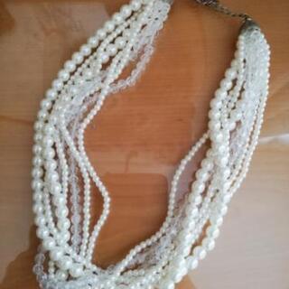 アクセサリー　パールネックレス　結婚式、お呼ばれの席に…