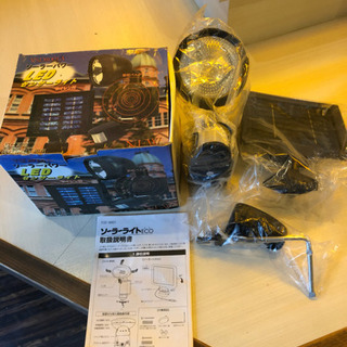 ソーラーパネルLEDセンサーライト