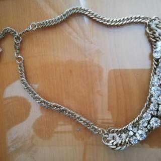 アクセサリー　ビジューネックレス　結婚式の二次会、忘年会などにも