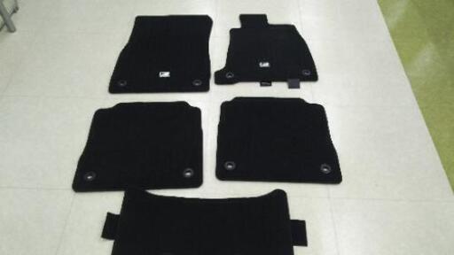 レクサスLS500Fスポーツ マット 中古美品