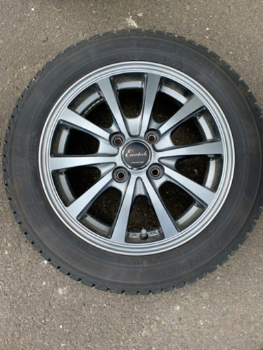 スタッドレスタイヤ