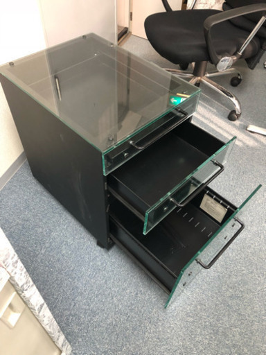 美品 オフィスデスクセット ガラス パソコンデスク