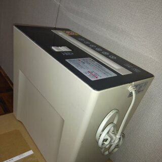 アイイスオーヤマ家庭用シュレッダー
