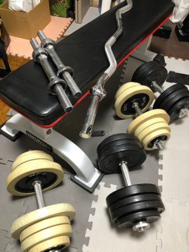 ラバーダンベル約100kg、フラットベンチ、wバー（値下げ交渉可能）