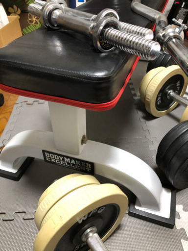 ラバーダンベル約100kg、フラットベンチ、wバー（値下げ交渉可能）