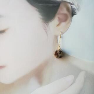 ファーボールのピアス③　イヤリング　ハンドメイド