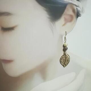 【5】ハンドメイドピアス　透かしリーフ&パール