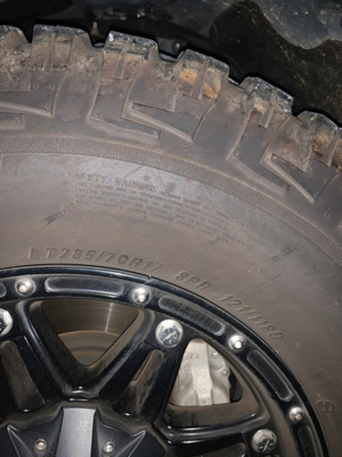 マキシス　MT285/70/17