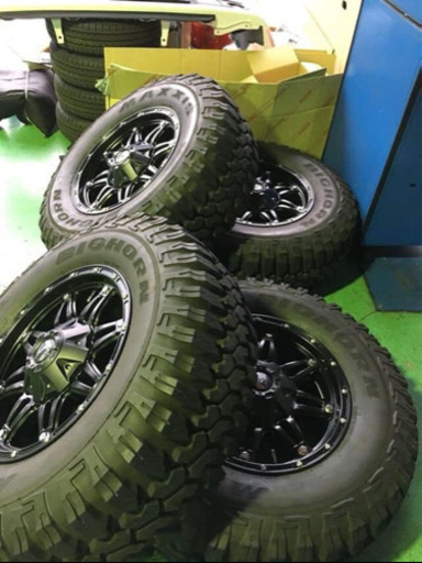 マキシス　MT285/70/17