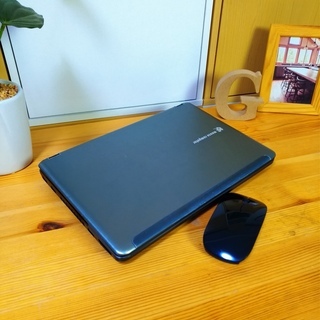 高性能corei7メモリ8GでSSD搭載♪　11.6インチのコン...