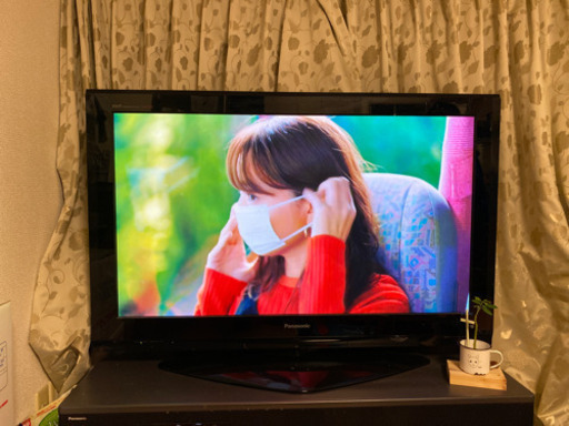 パナソニックVIERA50インチTVとレコーダーとラックのセット