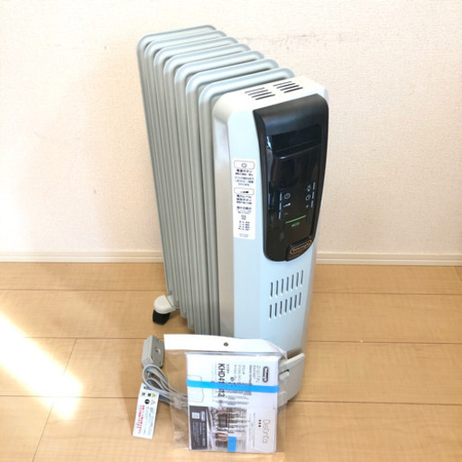 【お値下げ中】DeLonghi デロンギ オイルヒーター　KHD410812-BK
