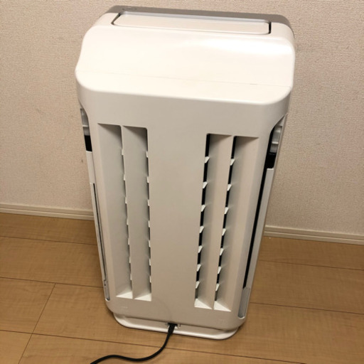 HITACHI 日立 加湿空気清浄機 クリエア　EP-KVG900 ①