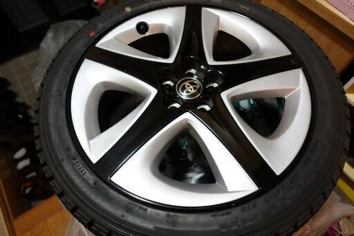 50プリウス純正ホイール＆ スタッドレスタイヤ 4本セット [ 215/45R17 グッドイヤー アイスナビZEA2 ]バランス済。新品未使用