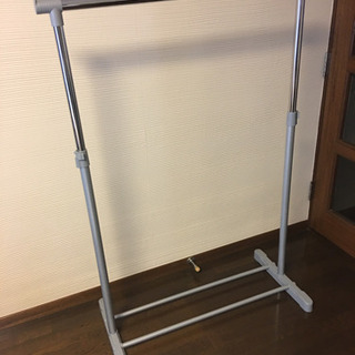 ハンガーラック