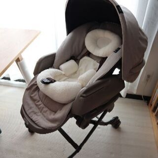 コンビ ネムリラ オートスウィング BEDi