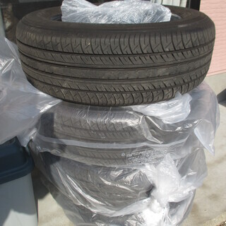 中古タイヤ4本セット　215/60R16 ヨコハマ　dB dec...
