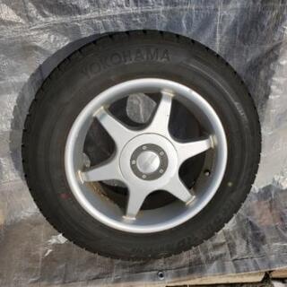 YOKOHAMA STUDLESSタイヤ4本差し上げます。