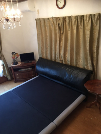 ベッド  クィーンサイズ