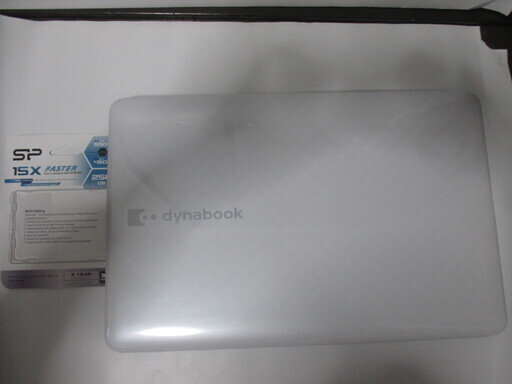 【美品爆速】東芝dynabook T451/58EWS／新品ＳＳＤ２５６ＧＢ／新品バッテリー/Corei7ノートパソコン　リカバリー済