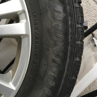 プリウス30用　スタッドレス　ホイール付き4本の画像