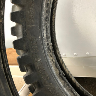 モトクロス　タイヤ　フロントリアセットの画像