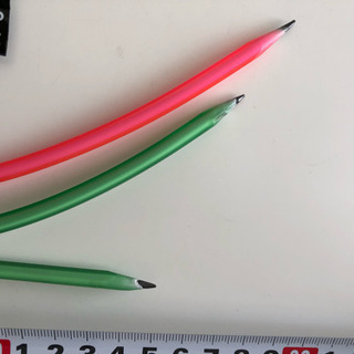 最終値下げ★ロング鉛筆と新品ぺんてるなど一緒にの画像