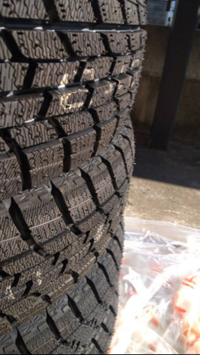 新品未使用スタッドレスタイヤ 4本 155/65R14【2019年製】