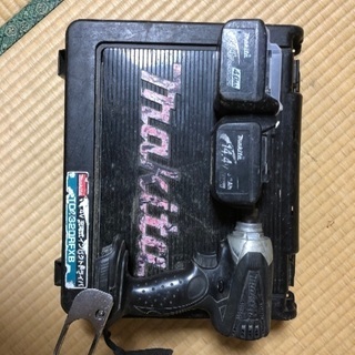 マキタ　電動インパクトドライバー