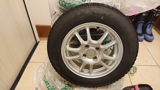 【成約済】ブリヂストンVRX2 スタッドレスタイヤ165/70R14