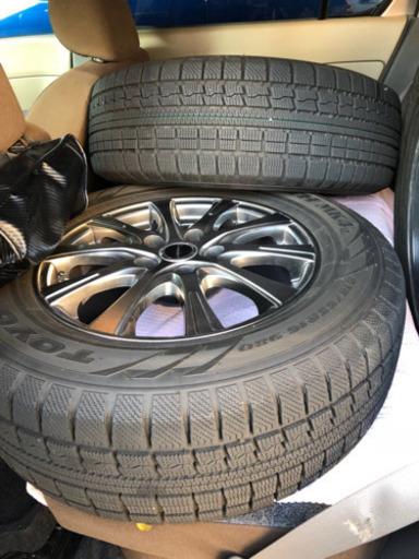 スタットレスタイヤホイル付き！