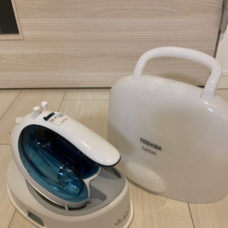 TOSHIBA アイロン　コードレス　2015年製