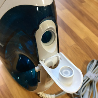 差し上げます。スチームアイロン東芝製（アイロン台付き）の画像