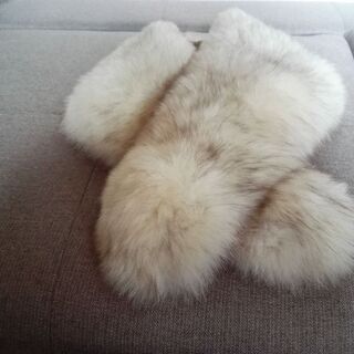  ブルーフォックス毛皮肩掛け