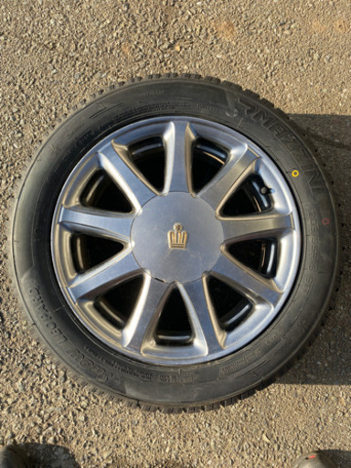 205 55 16 スタッドレス新品未使用！マジェスタ純正ホイール付き！早期処分したいので値下げ