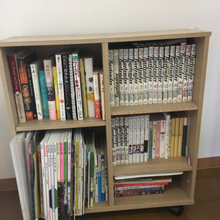 キャスター付き本棚