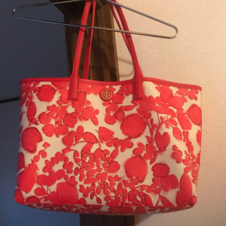 トリーバーチ トートバッグの画像