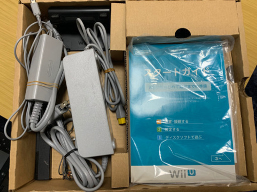 WiiU本体　リモコン4つ
