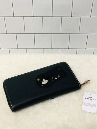 COACH×ディズニー ラウンドファスナー長財布