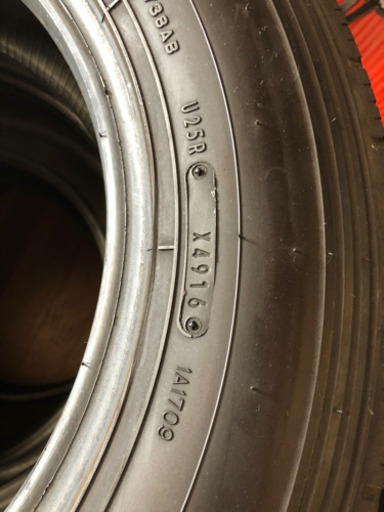 ハイエース等にタイヤ4本セット