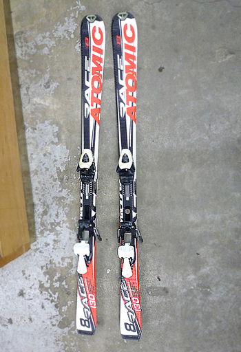ATOMIC ジュニア スキー板 カービング 130cm 8RACE ビンディング付き アトミック 札幌市 白石区 東札幌