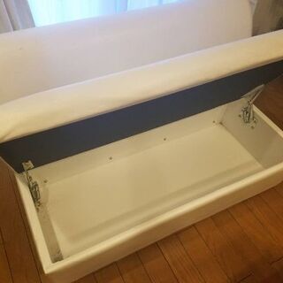 ソファー三人掛け