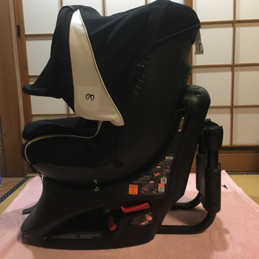 エールベべ　チャイルドシート　クルット360°回転　2台　双子