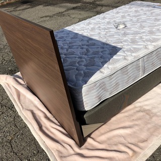 シモンズ SIMMONS セミダブルベッド マットレス付き SDサイズ 外寸幅